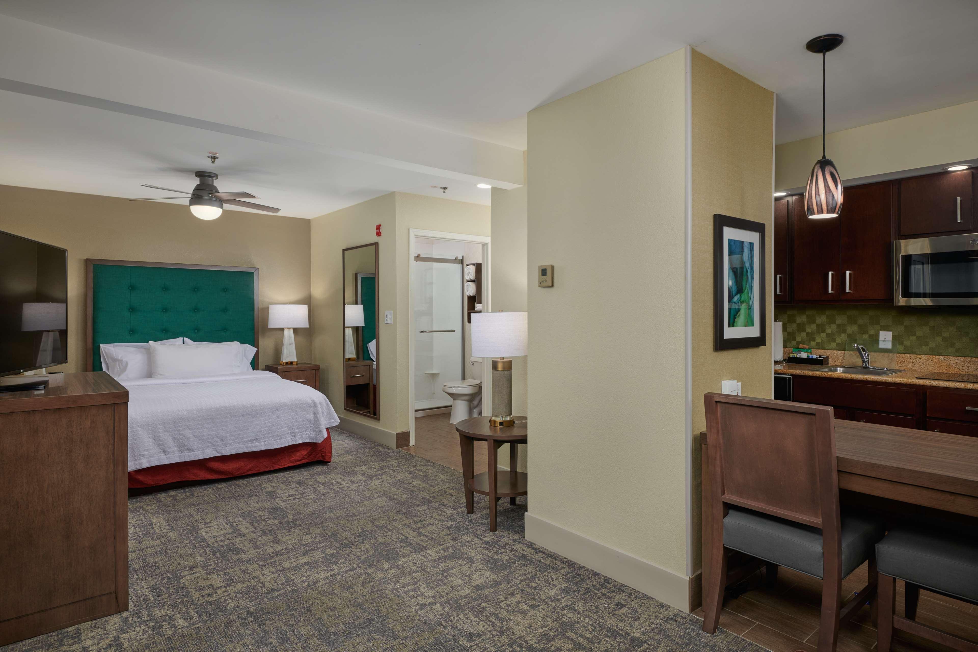 Homewood Suites By Hilton Sarasota Exteriör bild